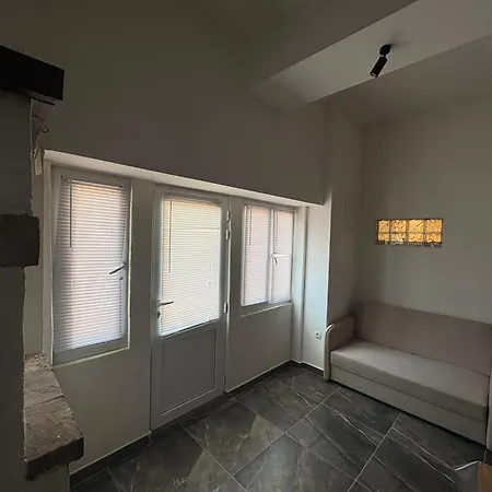 Peronja Seafront Apartment *