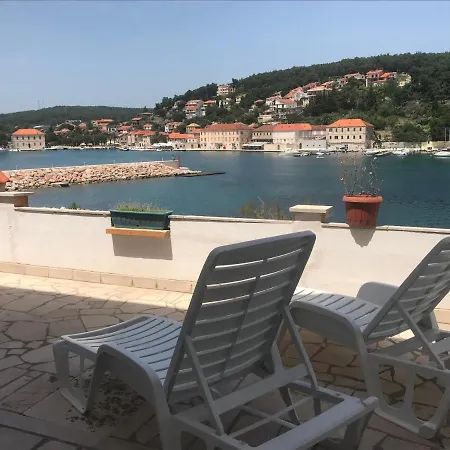 Peronja Seafront Appartamento