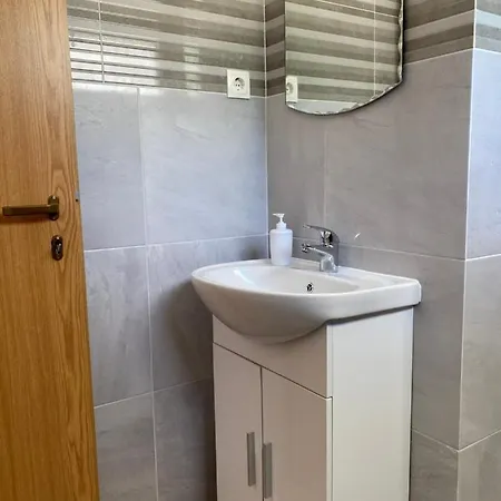 Peronja Seafront Jelsa (Hvar)