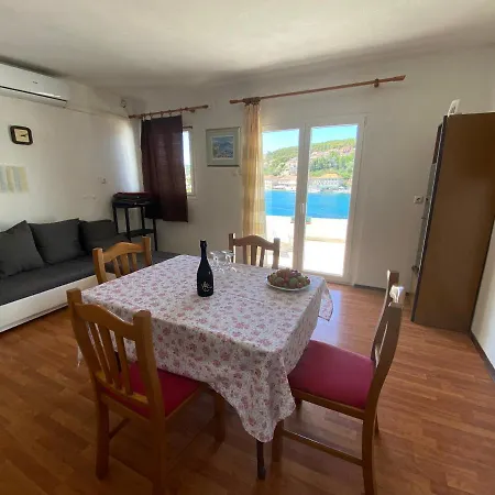 Apartament Peronja Jelsa Seafront