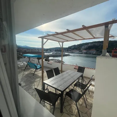 Lejlighed Peronja Seafront Jelsa (Hvar)