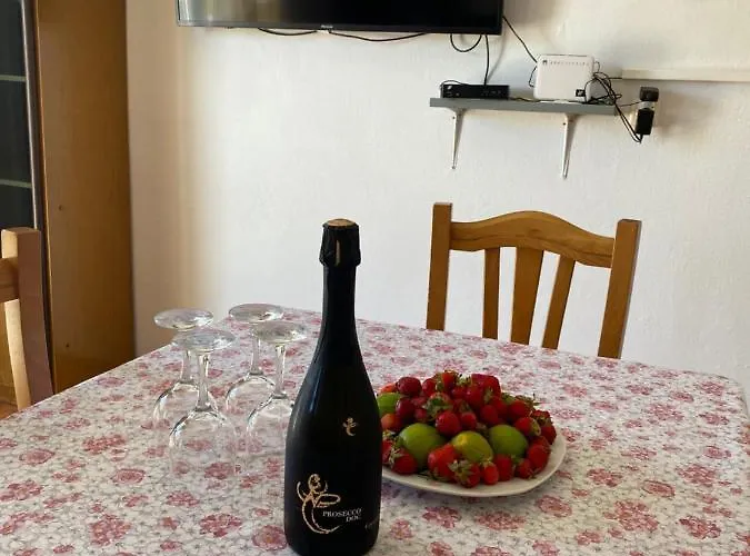 Peronja Seafront * 젤사