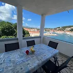 Peronja Seafront Jelsa (Hvar)