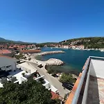 Appartamento Peronja Seafront Jelsa (Hvar)