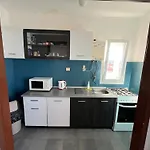 Peronja Seafront Appartamento
