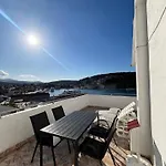 Peronja Seafront Appartamento *