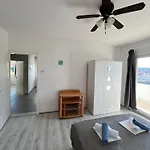 Peronja Seafront Appartamento *