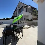Peronja Seafront Appartamento