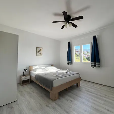 Apartamento Peronja Seafront